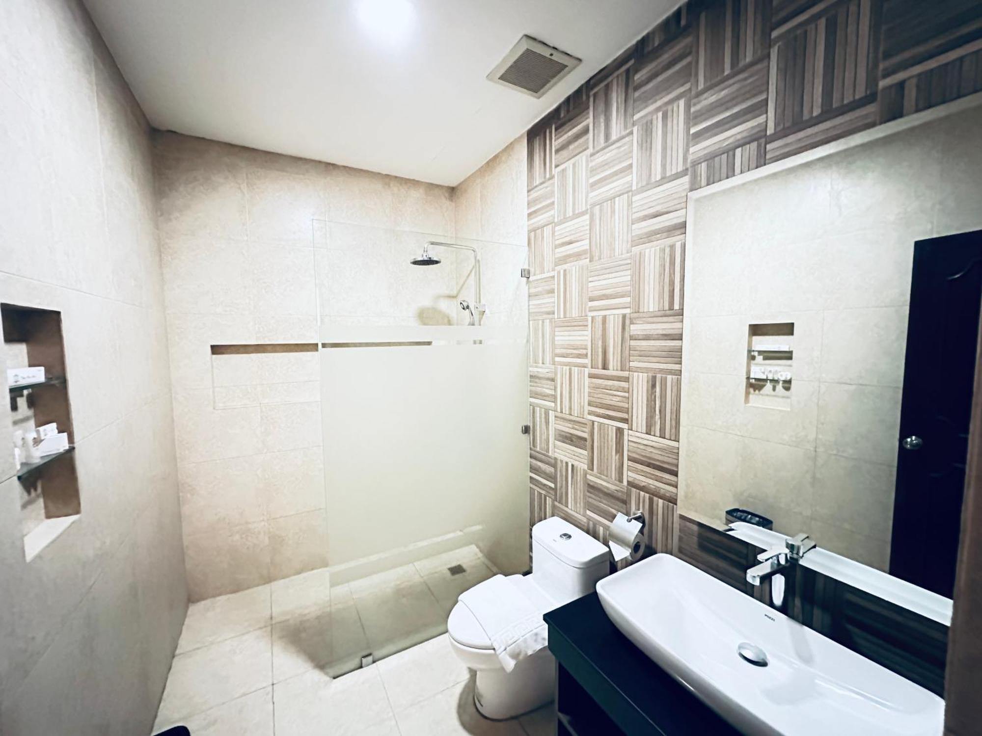 Vigan Plaza Hotel Экстерьер фото
