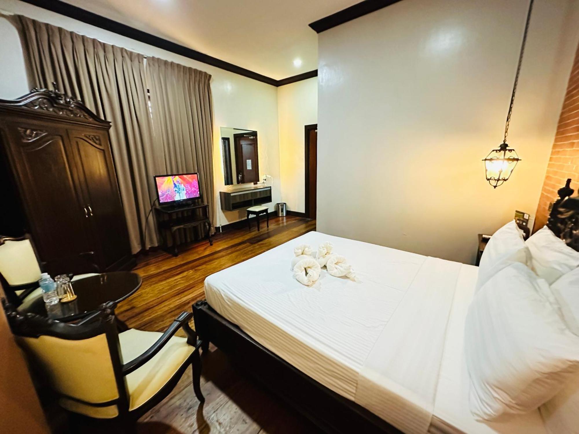 Vigan Plaza Hotel Экстерьер фото