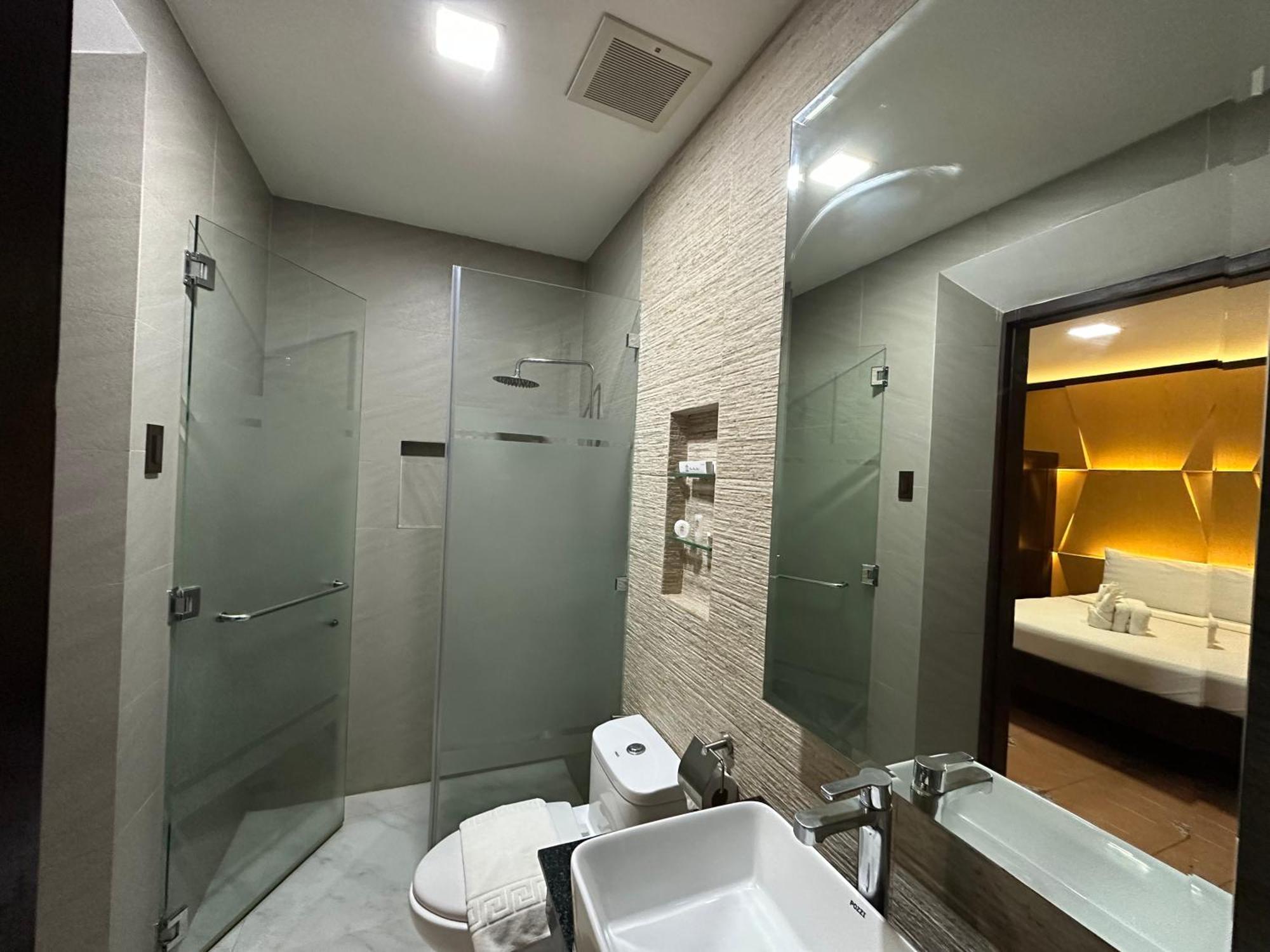 Vigan Plaza Hotel Экстерьер фото