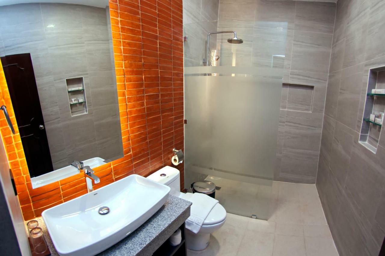 Vigan Plaza Hotel Экстерьер фото
