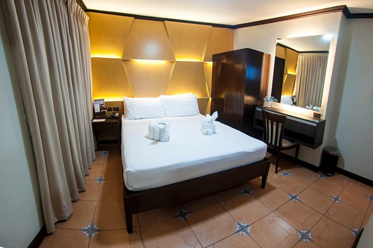 Vigan Plaza Hotel Экстерьер фото