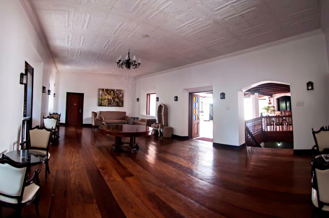 Vigan Plaza Hotel Экстерьер фото