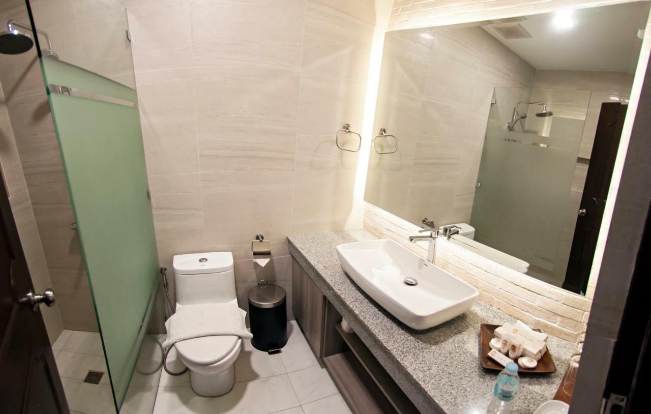 Vigan Plaza Hotel Экстерьер фото