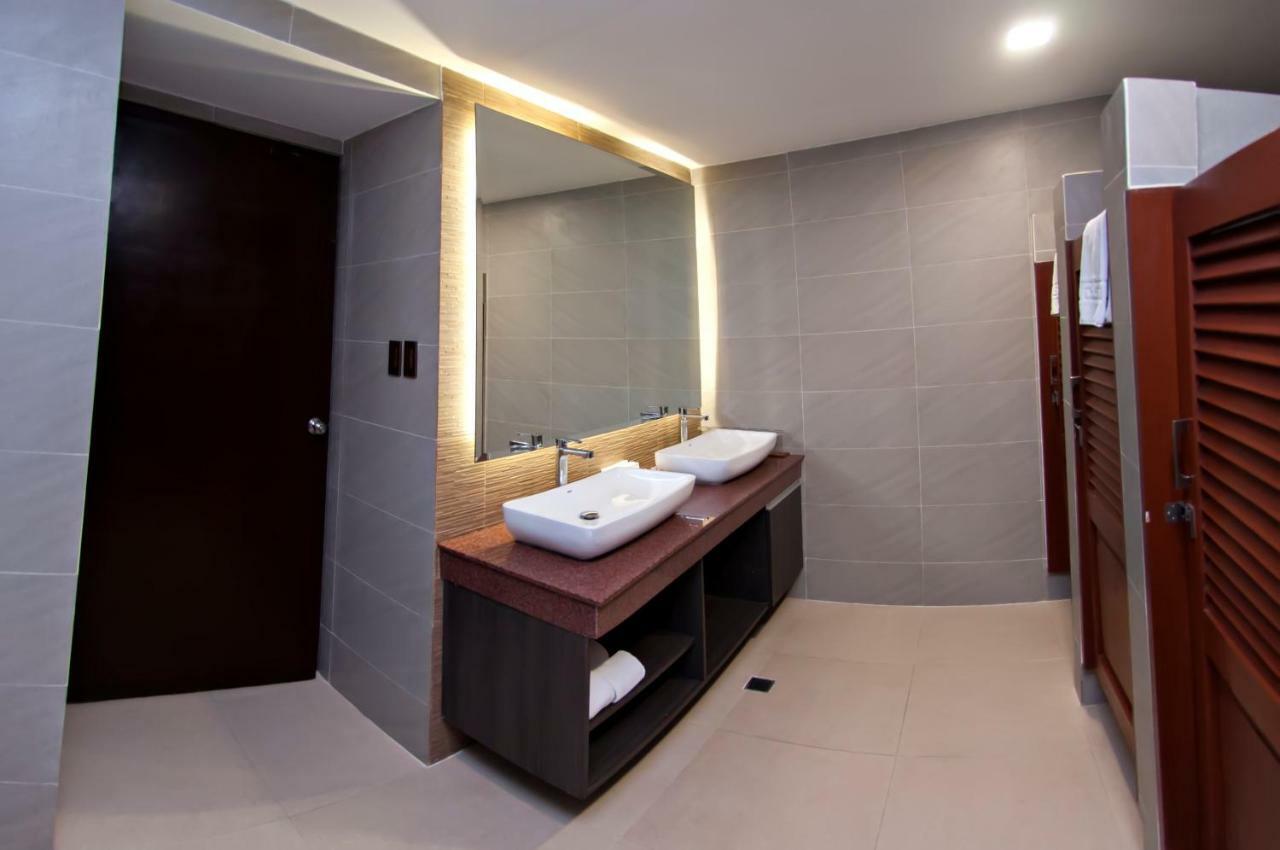 Vigan Plaza Hotel Экстерьер фото